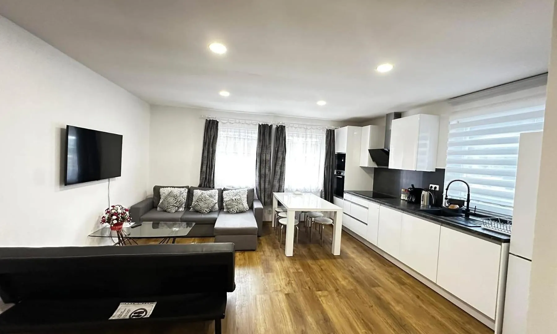 Cozy Sapa Stay Prague Apartment